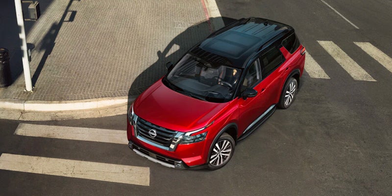 The turning performance of the 2025 Nissan Pathfinder in Pompano Beach, FL